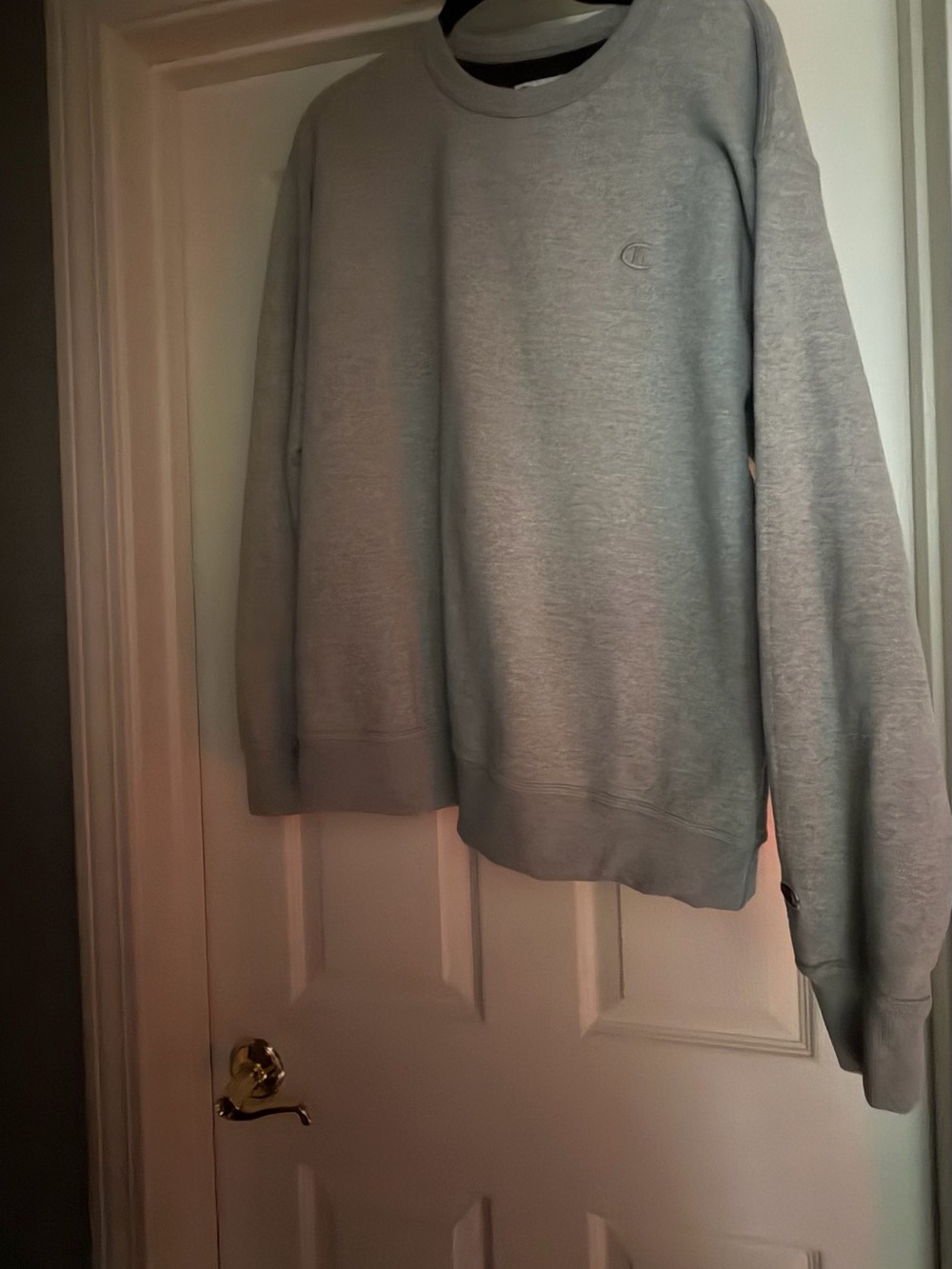 Men’s champion light gray , large sweatshirt, Like new